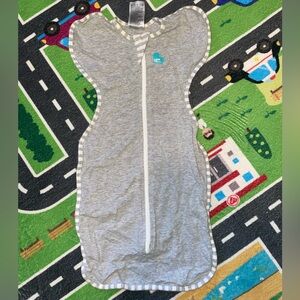 Love to Dream swaddle in Gray